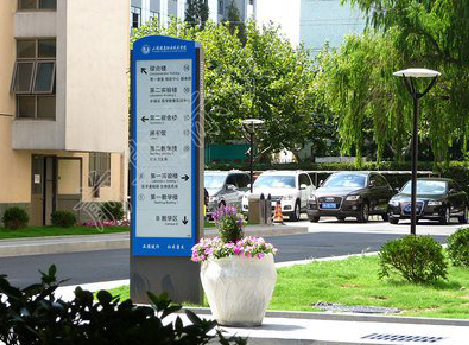 迪庆哪些因素影响宣传栏的制作？